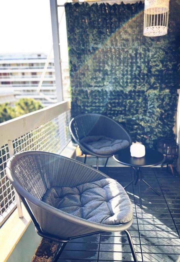 Seaside Apartment In Flisvos Marina Ateny Zewnętrze zdjęcie
